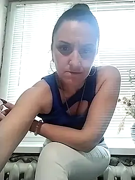 Snapshot of MillaMia45 chatting on 05.24.26 MillaMia45 online show from 05.24.26