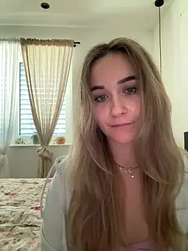 LillyStarr online show from 07.04.26