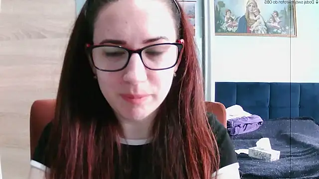 Snapshot of EmilyHotAngel chatting on 05.11.26 EmilyHotAngel online show from 05.11.26