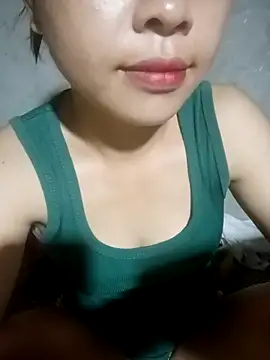 Snapshot of embe1144 chatting on 07.18.26 embe1144 online show from 07.18.26