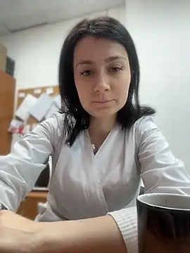 Snapshot of MissElya chatting on 05.24.26 MissElya online show from 05.24.26