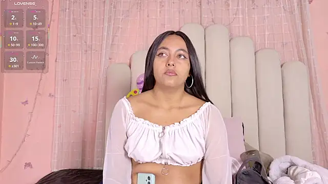 Hollyyqueen  online show from 07.14.26
