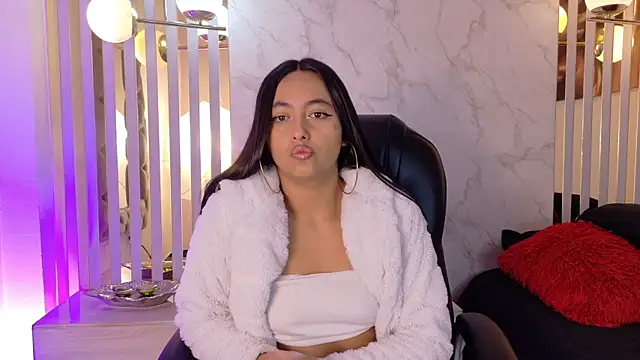 Hollyyqueen  online show from 07.27.26