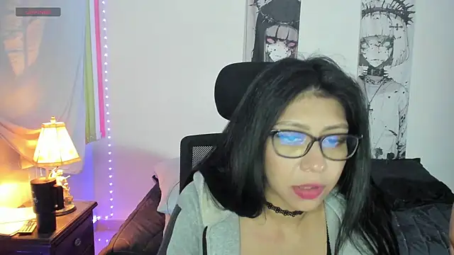 Snapshot of GoddessValentinaX chatting on 06.11.26 GoddessValentinaX online show from 06.11.26