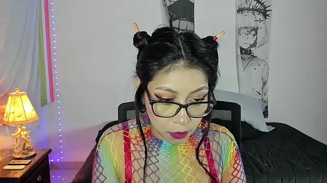 Snapshot of GoddessValentinaX chatting on 06.21.26 GoddessValentinaX online show from 06.21.26