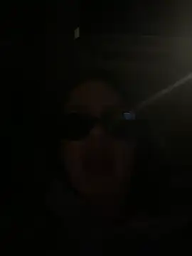 Snapshot of molotovmami chatting on 05.28.26 molotovmami online show from 05.28.26