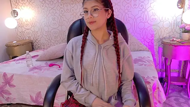 zoeecarter  online show from 05.11.26
