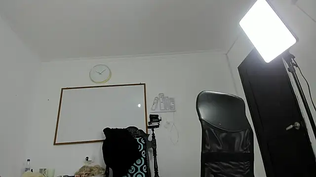Aithana queen online show from 05.31.26