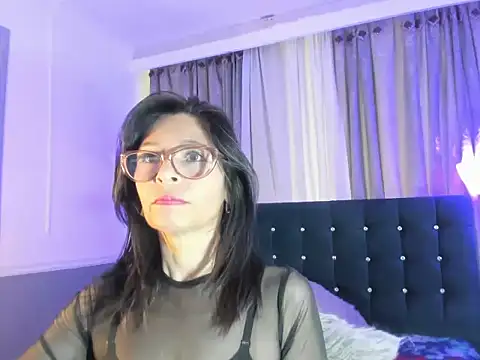 Snapshot of lena_gray chatting on 05.16.26 lena gray online show from 05.16.26