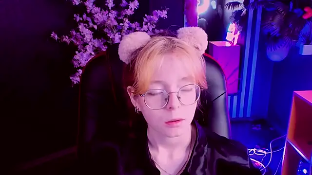 FoxxyyPolly online show from 05.22.26