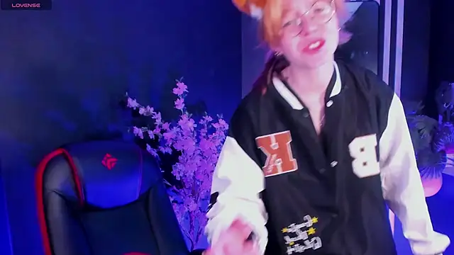 FoxxyyPolly online show from 05.30.26