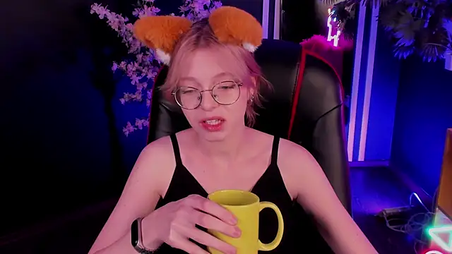FoxxyyPolly online show from 07.21.26