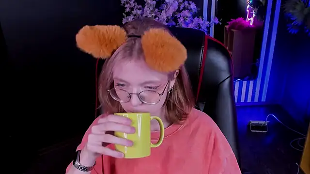 FoxxyyPolly online show from 07.25.26
