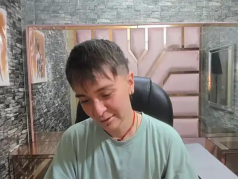 Hanna Hott11 online show from 06.14.26