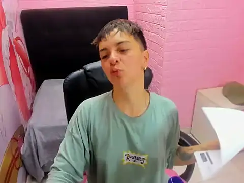 Hanna Hott11 online show from 07.18.26