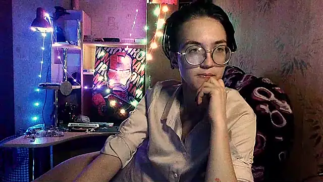 Snapshot of Alessa_Kiss chatting on 05.18.26 Alessa Kiss online show from 05.18.26