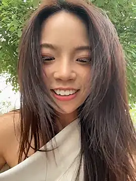 Snapshot of susu_kara chatting on 06.14.26 susu kara online show from 06.14.26
