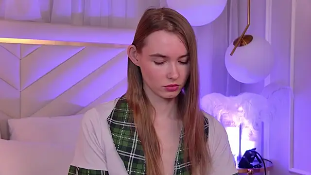 LillianYoung online show from 06.11.26