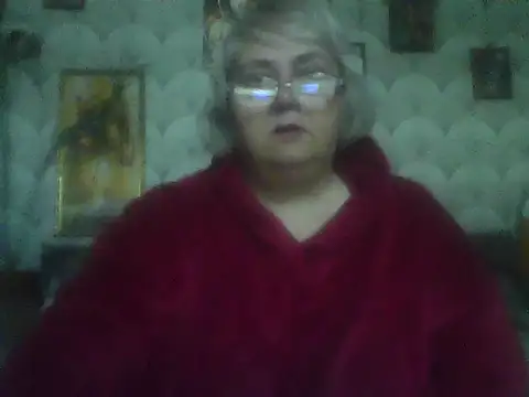 Snapshot of MarinaFarina53 chatting on 05.17.26 MarinaFarina53 online show from 05.17.26