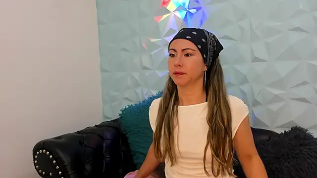 lindsay cg online show from 05.14.26