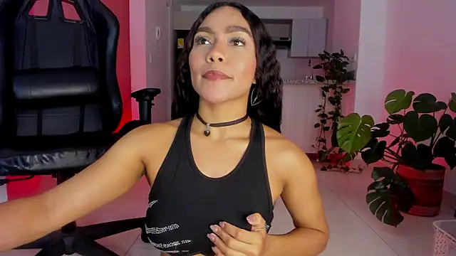 Snapshot of Only_pammela chatting on 06.17.26 Only pammela online show from 06.17.26