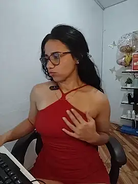 alanahot94 online show from 05.24.26