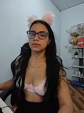 alanahot94 online show from 05.26.26