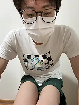 Snapshot of h_japmen chatting on 06.25.26 h japmen online show from 06.25.26