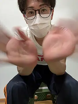 Snapshot of h_japmen chatting on 06.28.26 h japmen online show from 06.28.26