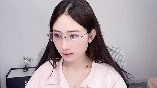  222Mia online show from 05.19.26