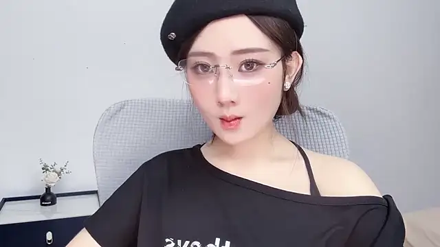  222Mia online show from 05.21.26