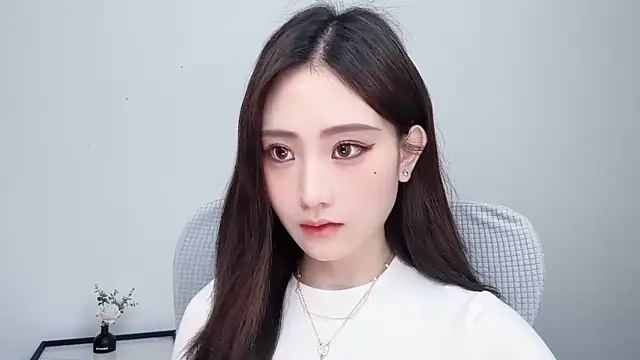  222Mia online show from 05.22.26