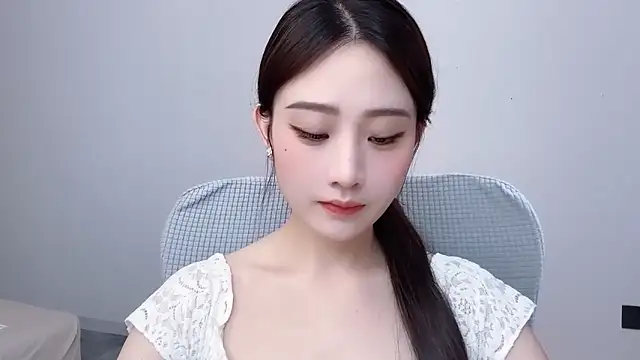  222Mia online show from 06.05.26