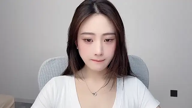  222Mia online show from 06.09.26