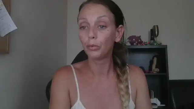 LouiseLovell online show from 07.15.26