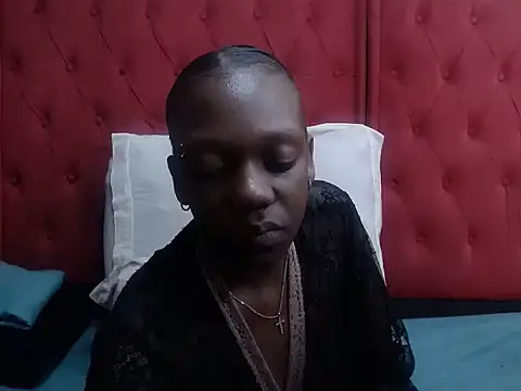 Snapshot of INNOCENTSLUT25 chatting on 05.27.26 INNOCENTSLUT25 online show from 05.27.26