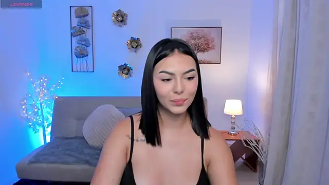 Emma Moretti1 online show from 05.26.26