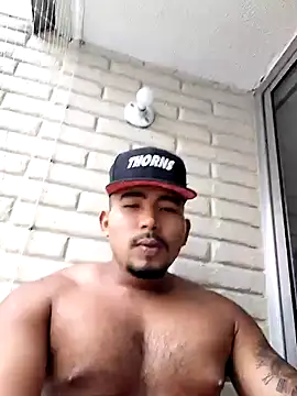 Snapshot of AndrssGold chatting on 05.27.26 AndrssGold online show from 05.27.26