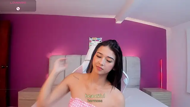 Littlee Mia online show from 05.24.26