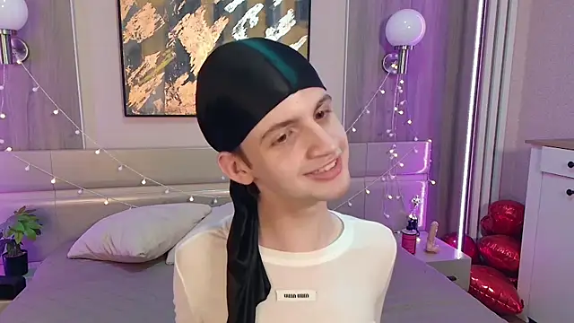 Bimbo boy  online show from 05.18.26
