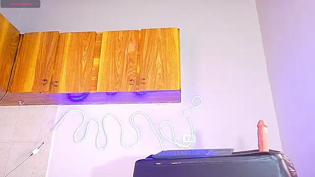 everlin 01 online show from 07.18.26