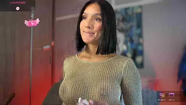 Snapshot of Lotie_Cox chatting on 06.18.26 Lotie Cox online show from 06.18.26