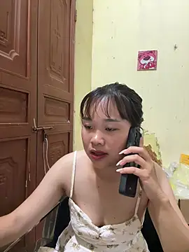 Snapshot of Lili_019 chatting on 05.20.26 Lili 019 online show from 05.20.26