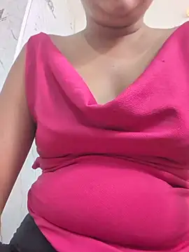 Snapshot of Simi-Babe chatting on 07.27.26 Simi-Babe online show from 07.27.26