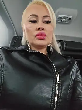 Snapshot of MILFBARBY chatting on 03.08.26 MILFBARBY online show from 03.08.26
