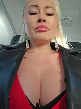 Snapshot of MILFBARBY chatting on 03.29.26 MILFBARBY online show from 03.29.26