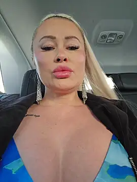 Snapshot of MILFBARBY chatting on 04.18.26 MILFBARBY online show from 04.18.26