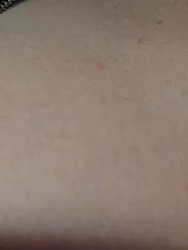 Snapshot of MILFBARBY chatting on 04.25.26 MILFBARBY online show from 04.25.26