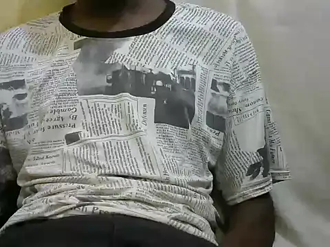 Snapshot of tencum chatting on 05.26.26 tencum online show from 05.26.26