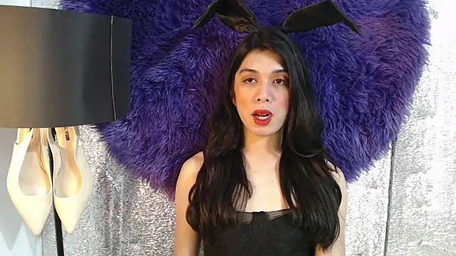 RoseAmarie online show from 05.11.26